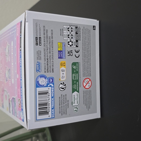 Funko Pop Hello Kitty Cake Glitter 50th Anniversary Target Exclusive - Picture 4 of 4